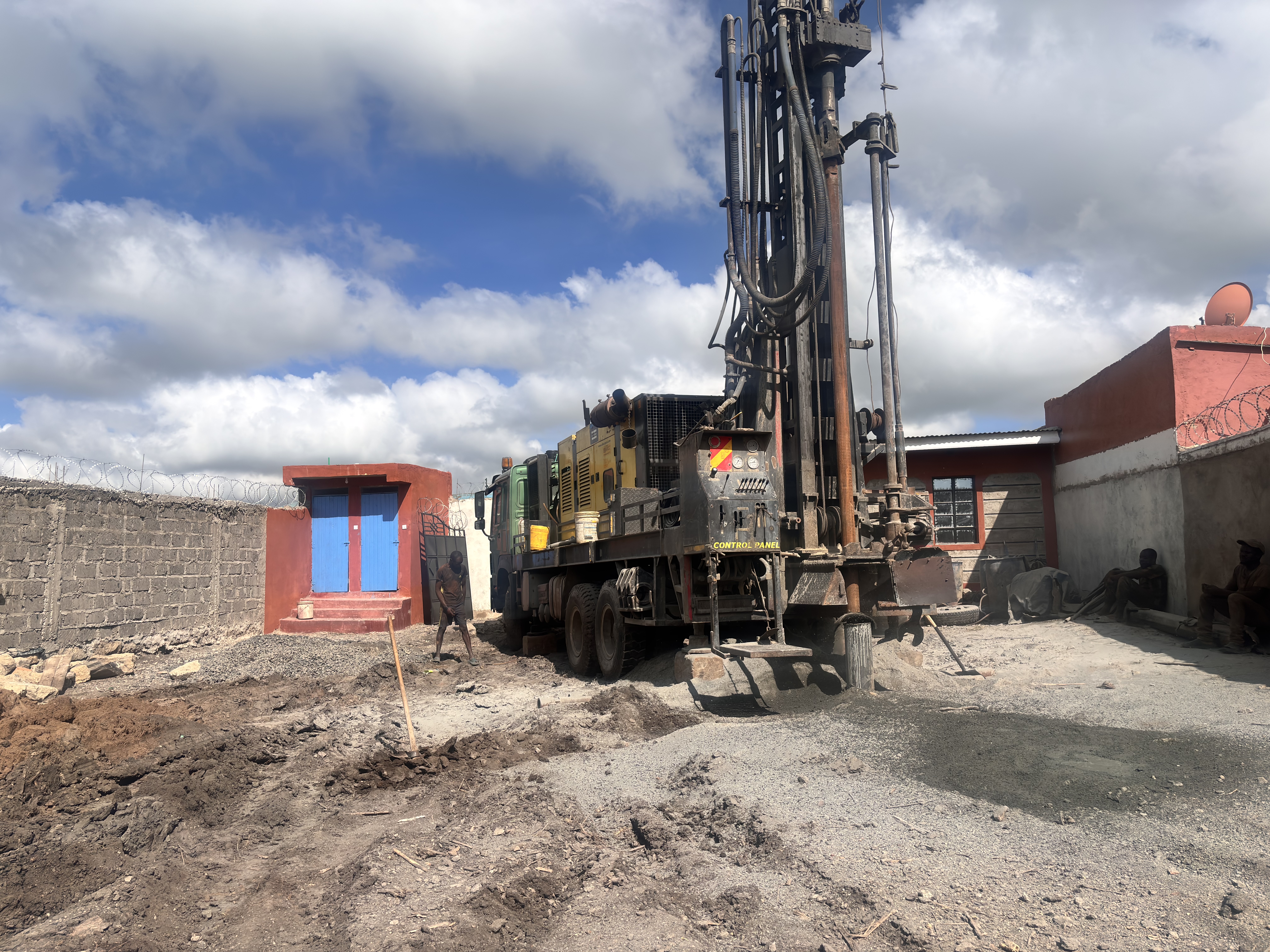 Drilling rig working in clay at Kantafu Machakos