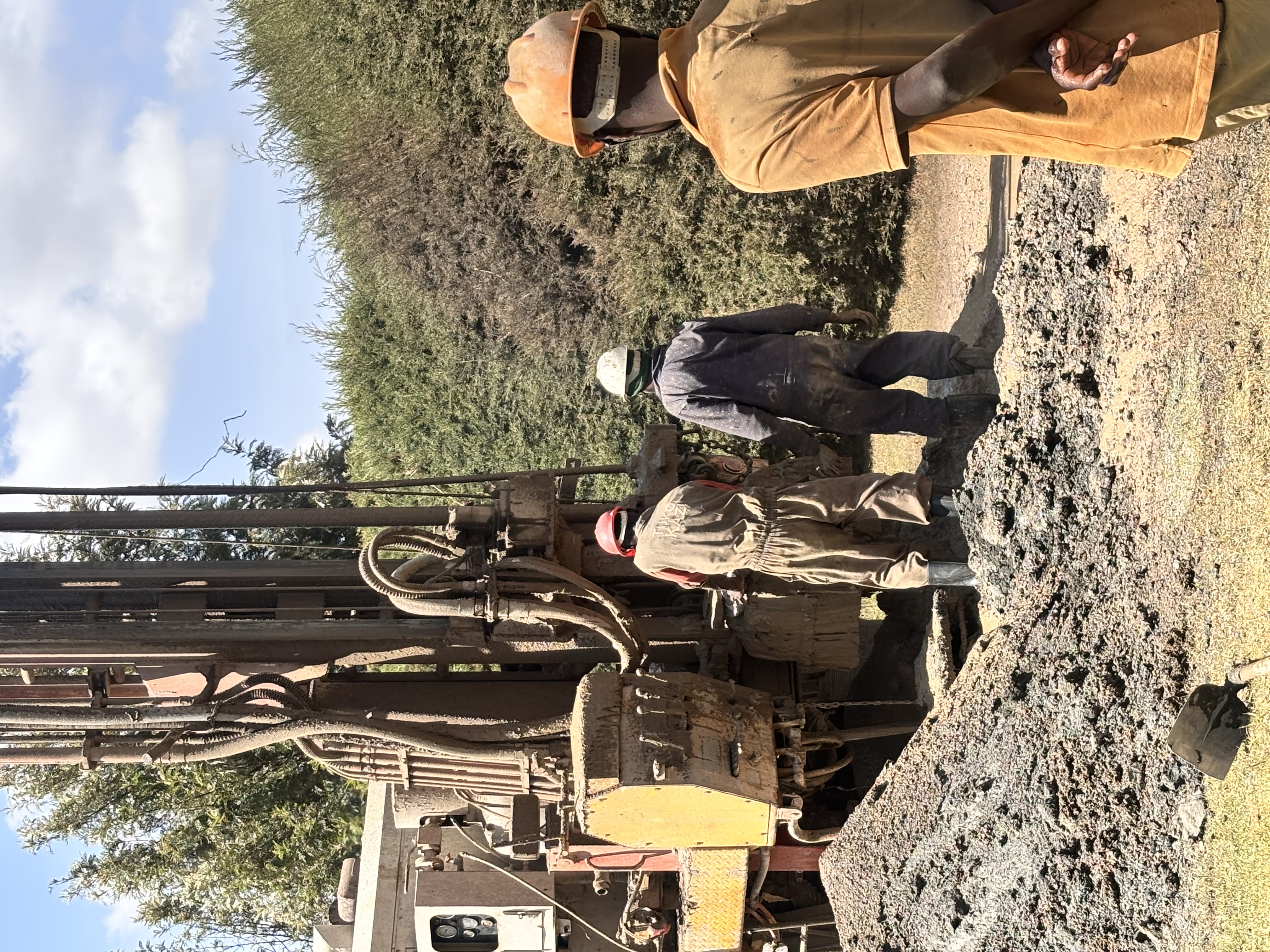Kisima drilling rig operating on a Moiben farm near Eldoret, Uasin Gishu County